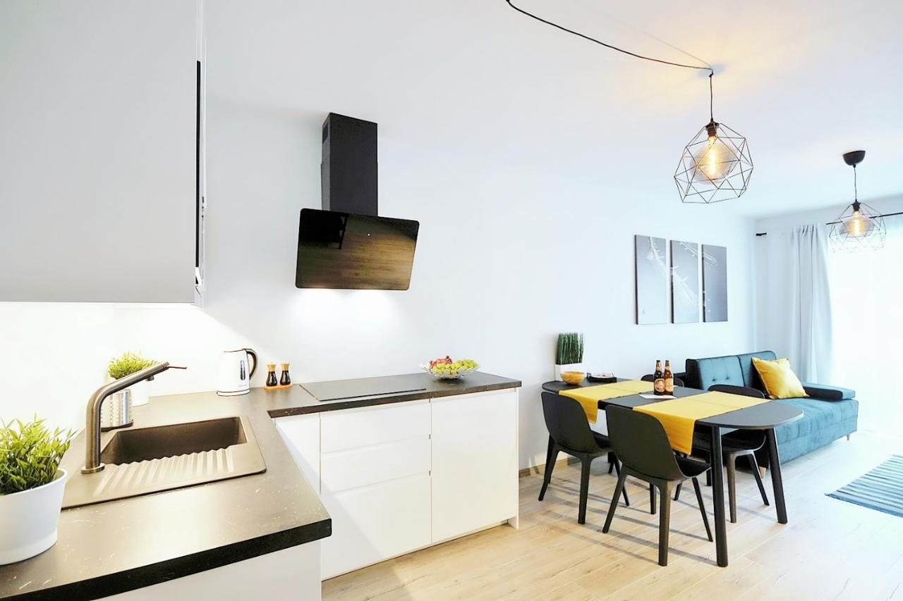 Apartament Andar Z Miejscem Parkingowym Kolberg Exterior foto